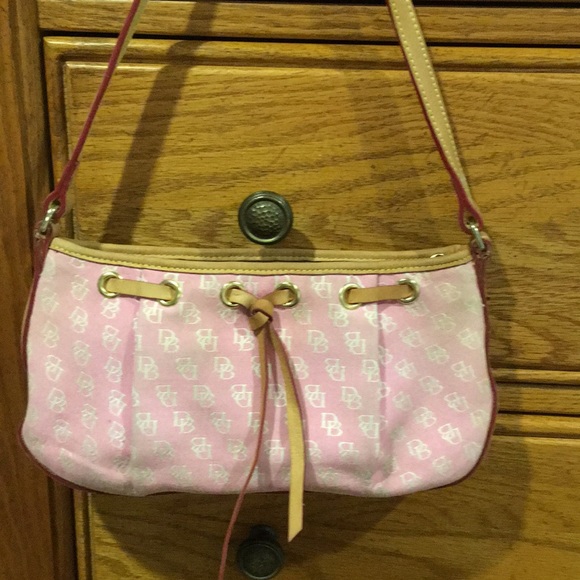 Dooney & Bourke Handbags - Dooney & Bourke small bag